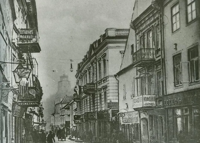Town Hall Square * Vilna